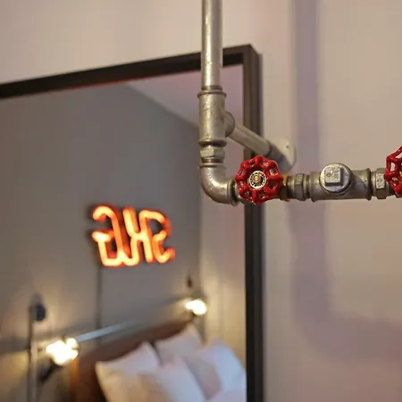 Appartement Kostas' Downtown Industrial Loft